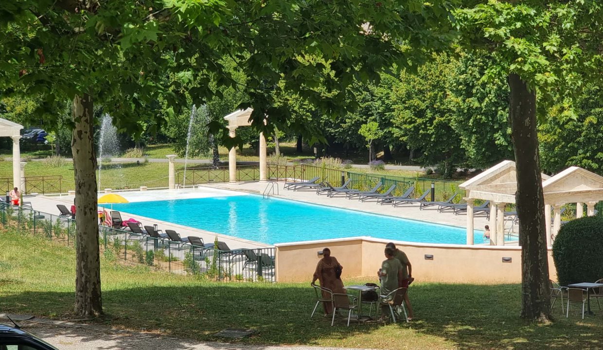 chateaugipieres piscine