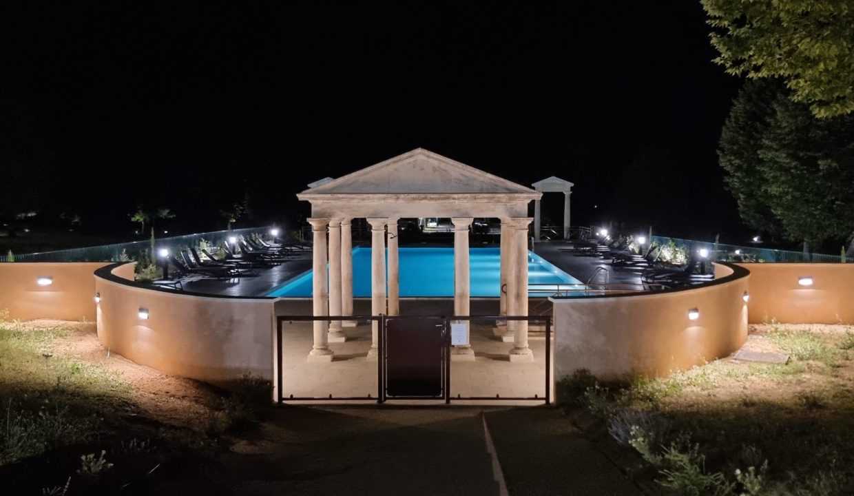 chateaugipieres piscine nuit
